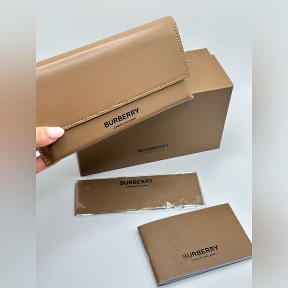 BRAND NEW BURBERRY BE4390 30018G Black/Grey Gradient Sunglasses main image 10